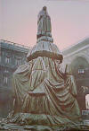 Christo Wrapped Monument to Leonardo