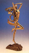 ting sculpture golden wind